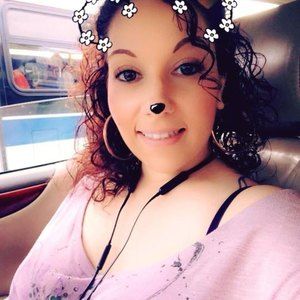 Meet your Posher, Lyndsy